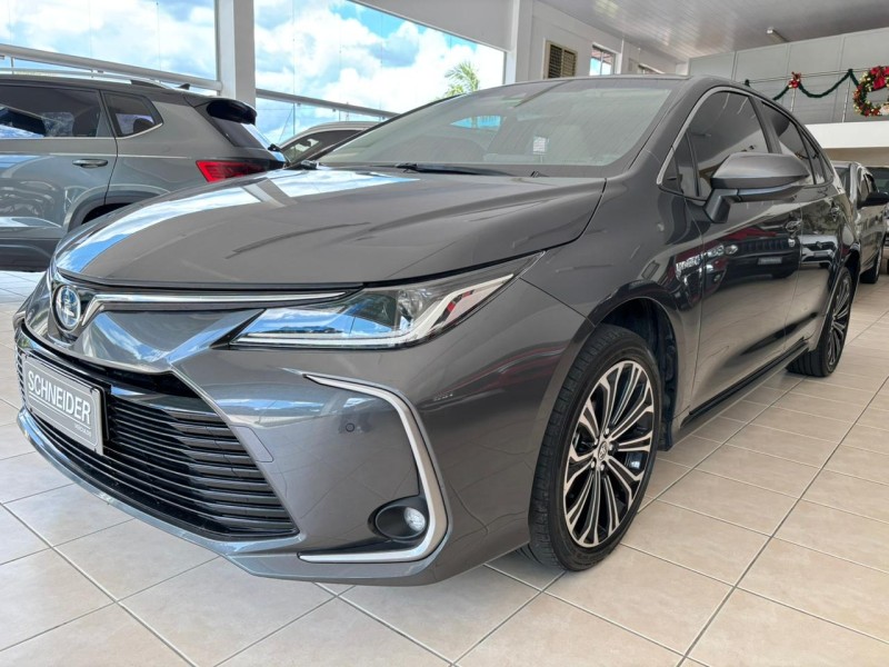COROLLA 1.8 ALTIS PREMIUM 16V HÍBRIDO 4P AUTOMÁTICO - 2023 - NOVA PETRóPOLIS