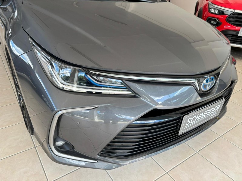 COROLLA 1.8 ALTIS PREMIUM 16V HÍBRIDO 4P AUTOMÁTICO - 2023 - NOVA PETRóPOLIS