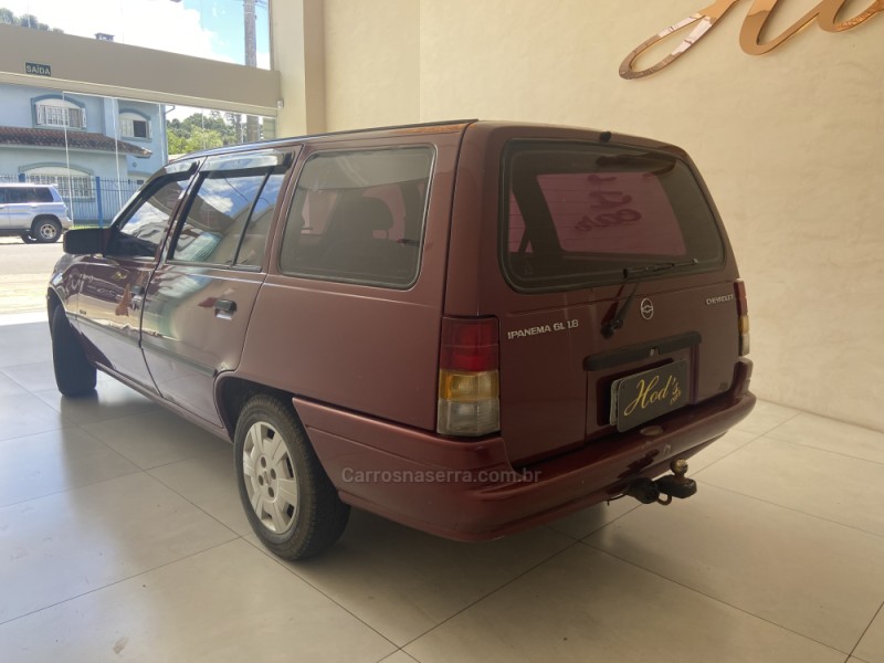 IPANEMA 1.8 EFI GL 8V GASOLINA 4P MANUAL - 1996 - CANELA