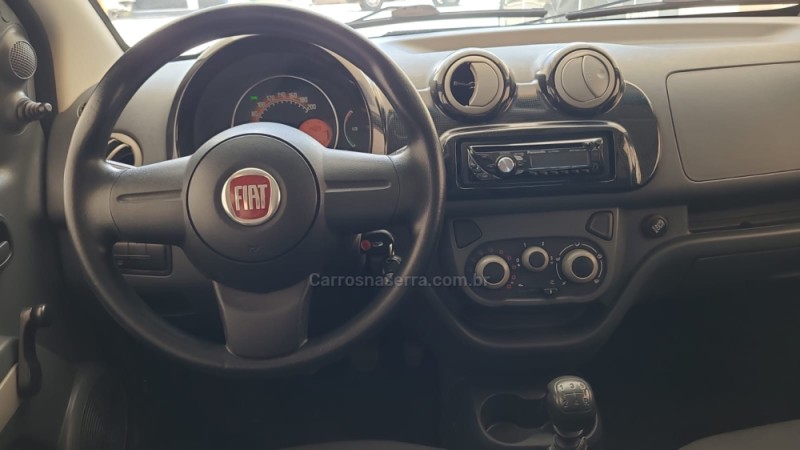 UNO 1.0 VIVACE 8V FLEX 4P MANUAL - 2012 - CANELA