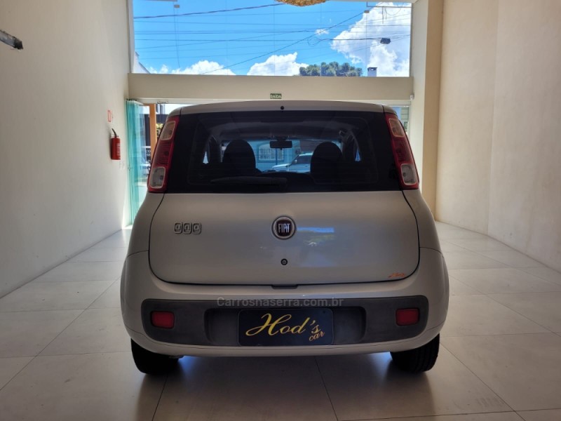 UNO 1.0 VIVACE 8V FLEX 4P MANUAL - 2012 - CANELA