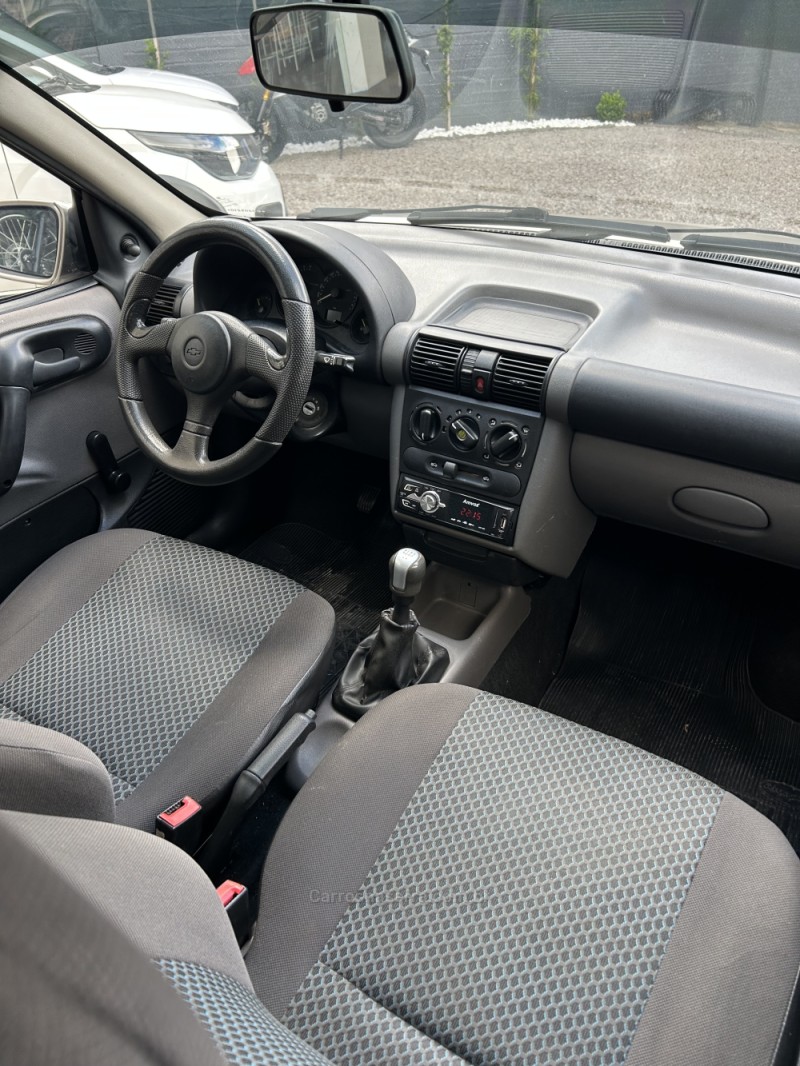 CLASSIC 1.0 MPFI LS 8V FLEX 4P MANUAL - 2012 - CARAZINHO