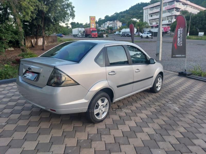 FIESTA 1.6 MPI SEDAN 8V FLEX 4P MANUAL - 2013 - ENCANTADO