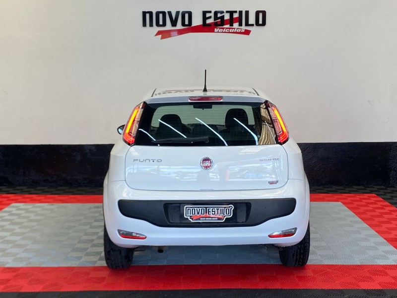 PUNTO 1.4 ATTRACTIVE ITALIA 8V FLEX 4P MANUAL - 2016 - CAXIAS DO SUL