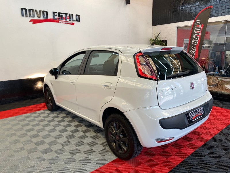 PUNTO 1.4 ATTRACTIVE ITALIA 8V FLEX 4P MANUAL - 2016 - CAXIAS DO SUL