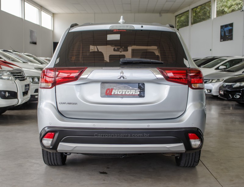 OUTLANDER 2.0 16V GASOLINA 4P AUTOMÁTICO - 2016 - NOVO HAMBURGO