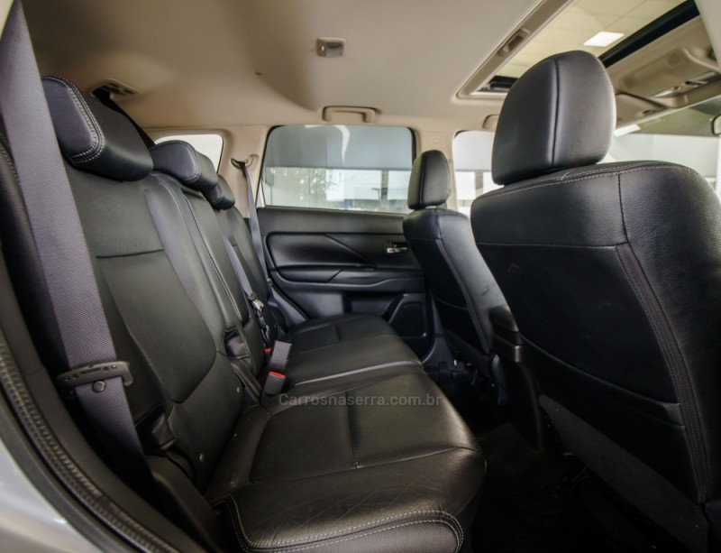 OUTLANDER 2.0 16V GASOLINA 4P AUTOMÁTICO - 2016 - NOVO HAMBURGO