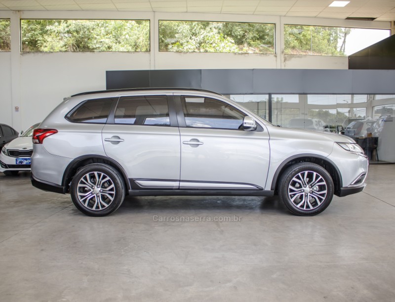 OUTLANDER 2.0 16V GASOLINA 4P AUTOMÁTICO - 2016 - NOVO HAMBURGO