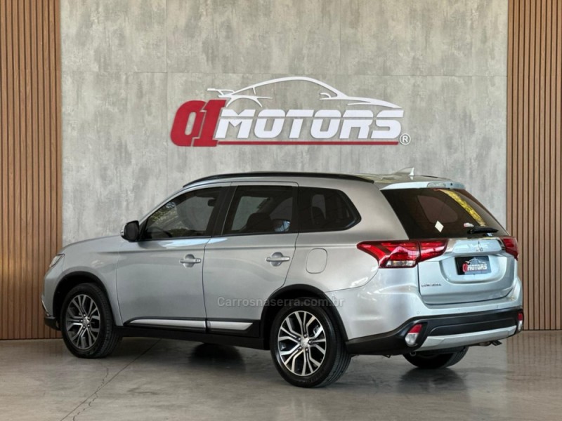 OUTLANDER 2.0 16V GASOLINA 4P AUTOMÁTICO - 2016 - NOVO HAMBURGO