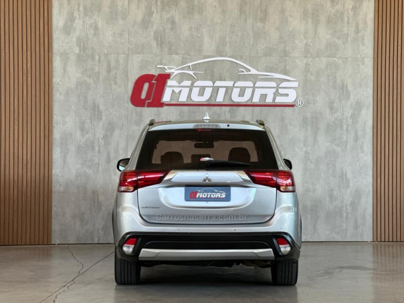 OUTLANDER 2.0 16V GASOLINA 4P AUTOMÁTICO - 2016 - NOVO HAMBURGO
