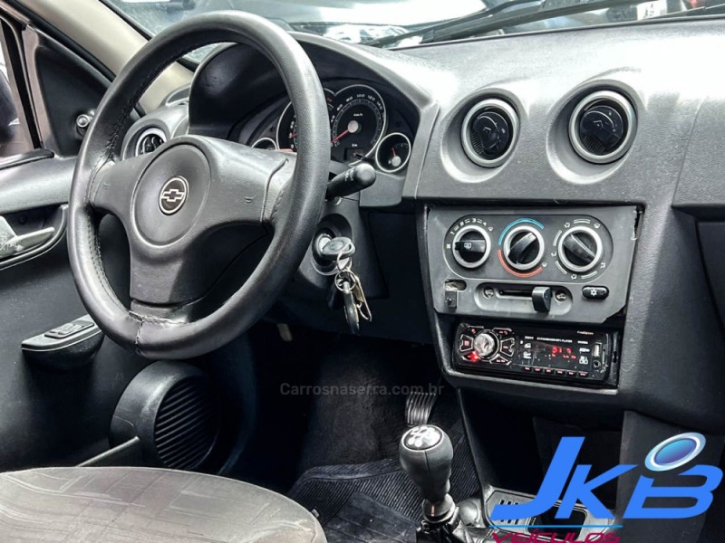 PRISMA 1.4 MPFI MAXX 8V FLEX 4P MANUAL - 2009 - NOVO HAMBURGO