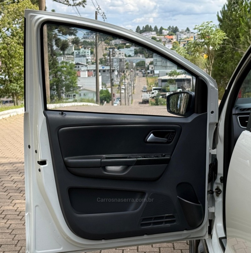 CROSSFOX 1.6 MI FLEX 8V 4P MANUAL - 2012 - GUAPORé