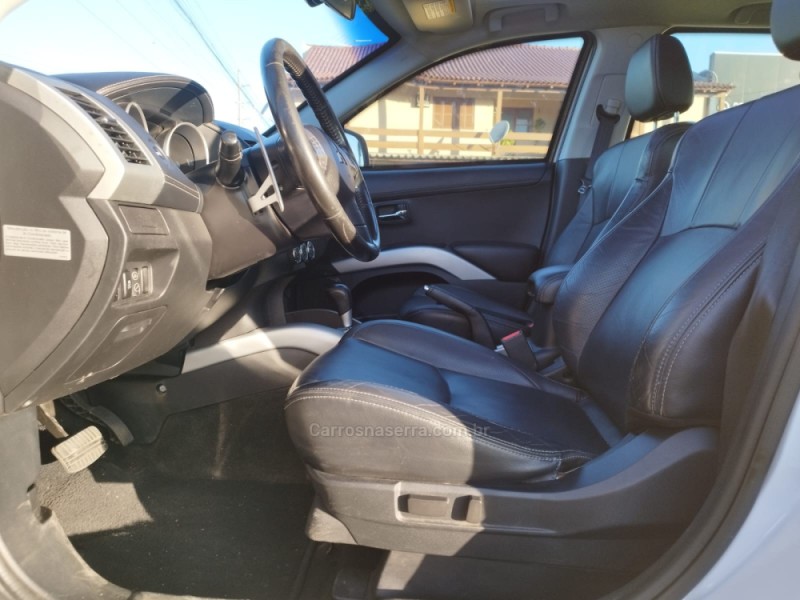 OUTLANDER 3.0 GT 4X4 V6 24V GASOLINA 4P AUTOMÁTICO - 2012 - NOVO HAMBURGO