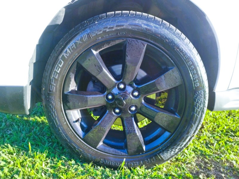 OUTLANDER 3.0 GT 4X4 V6 24V GASOLINA 4P AUTOMÁTICO - 2012 - NOVO HAMBURGO