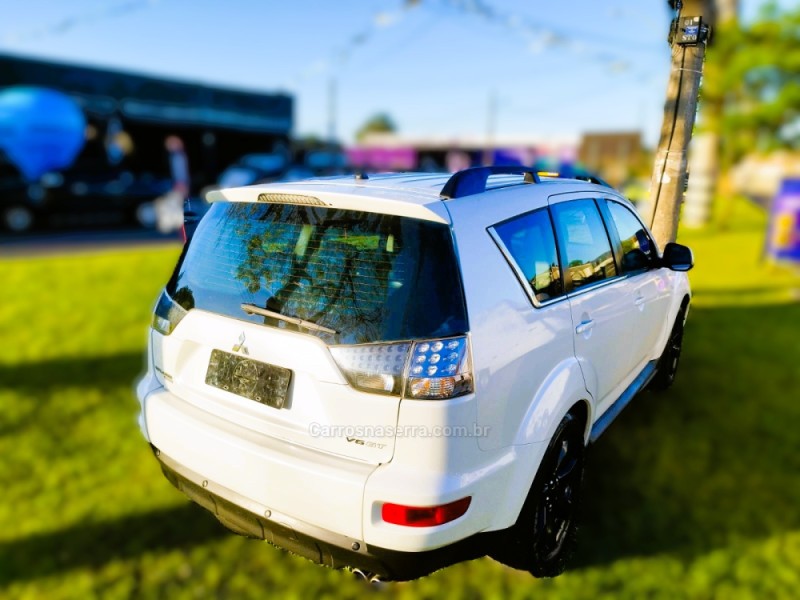 OUTLANDER 3.0 GT 4X4 V6 24V GASOLINA 4P AUTOMÁTICO - 2012 - NOVO HAMBURGO