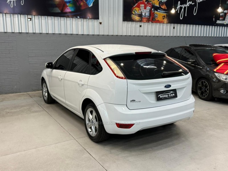 FOCUS 1.6 GLX 16V FLEX 4P MANUAL - 2013 - CAXIAS DO SUL