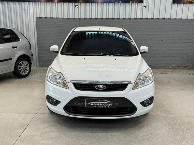 FOCUS 1.6 GLX 16V FLEX 4P MANUAL - 2013 - CAXIAS DO SUL