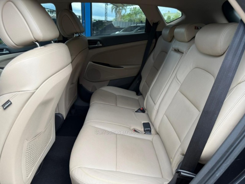 TUCSON 1.6 GL TURBO 16V 4P AUTOMÁTICA - 2017 - LAGOA VERMELHA