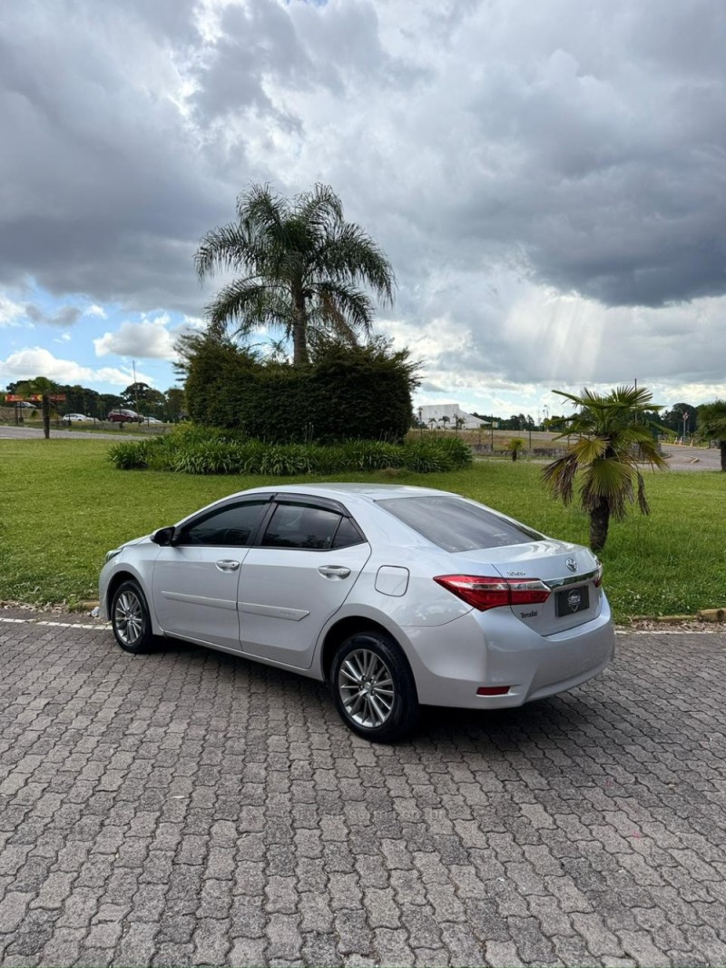 COROLLA 2.0 XEI 16V FLEX 4P AUTOMÁTICO - 2017 - CAXIAS DO SUL