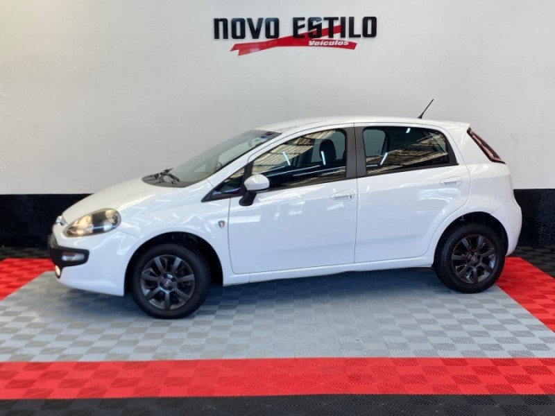 PUNTO 1.4 ATTRACTIVE ITALIA 8V FLEX 4P MANUAL