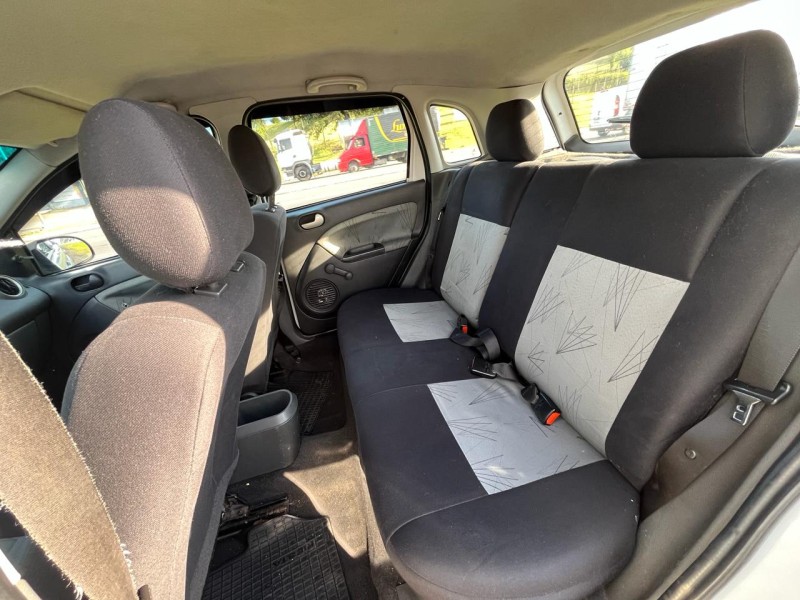 FIESTA 1.0 EDGE 8V GASOLINA 4P MANUAL - 2003 - FARROUPILHA