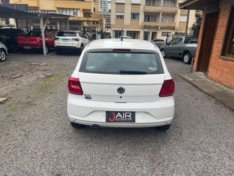 GOL 1.0 12V MPI TOTALFLEX 4P MANUAL - 2022 - GARIBALDI