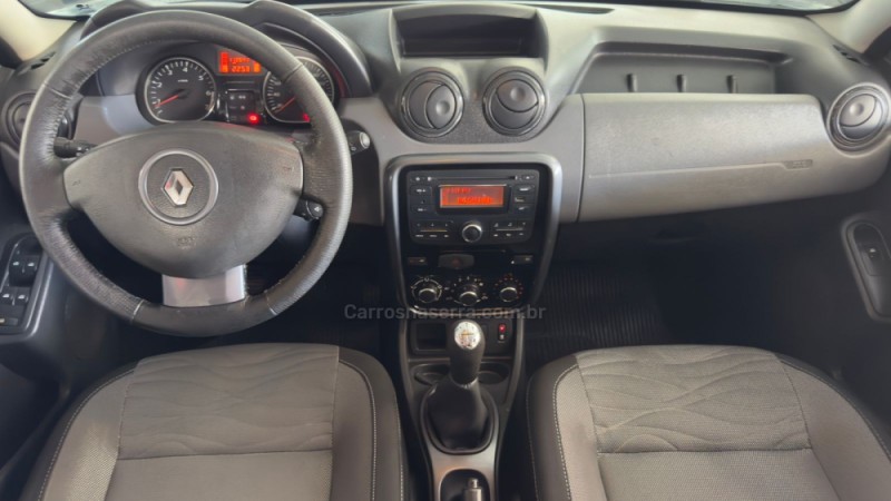 DUSTER 1.6 DYNAMIQUE 4X2 16V FLEX 4P MANUAL - 2013 - CAXIAS DO SUL