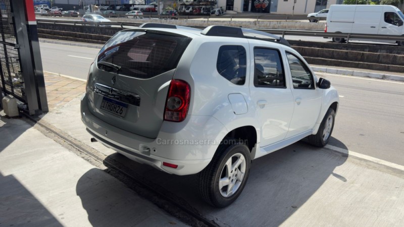 DUSTER 1.6 DYNAMIQUE 4X2 16V FLEX 4P MANUAL - 2013 - CAXIAS DO SUL