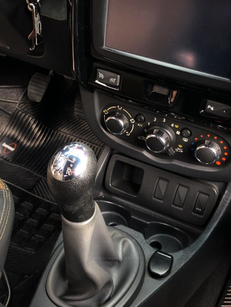 DUSTER 1.6 DYNAMIQUE 4X2 16V FLEX 4P MANUAL - 2016 - IGREJINHA