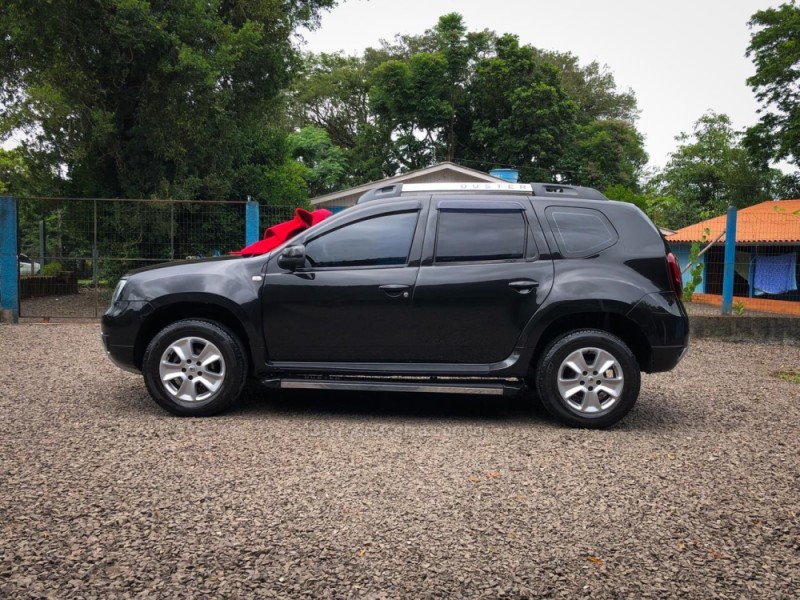 DUSTER 1.6 DYNAMIQUE 4X2 16V FLEX 4P MANUAL - 2016 - IGREJINHA