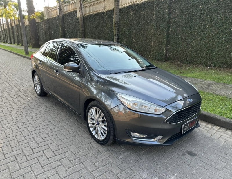FOCUS 2.0 SE PLUS 16V FLEX 4P AUTOMÁTICO - 2017 - CAXIAS DO SUL