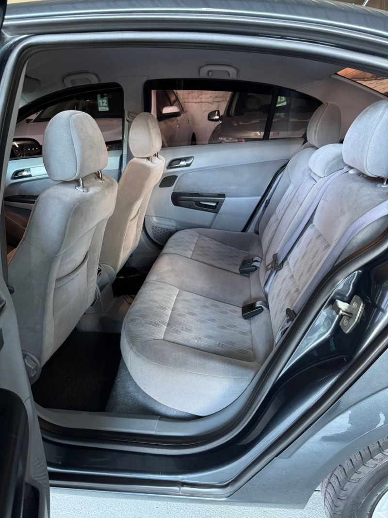 VECTRA 2.0 MPFI ELEGANCE 8V 140CV FLEX 4P MANUAL - 2007 - CAXIAS DO SUL