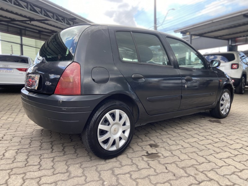 CLIO 1.0 RL 8V GASOLINA 4P MANUAL - 2003 - CAXIAS DO SUL