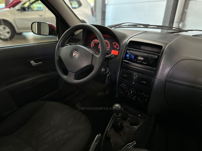 SIENA 1.0 MPI EL CELEBRATION 8V FLEX 4P MANUAL - 2010 - NOVO HAMBURGO