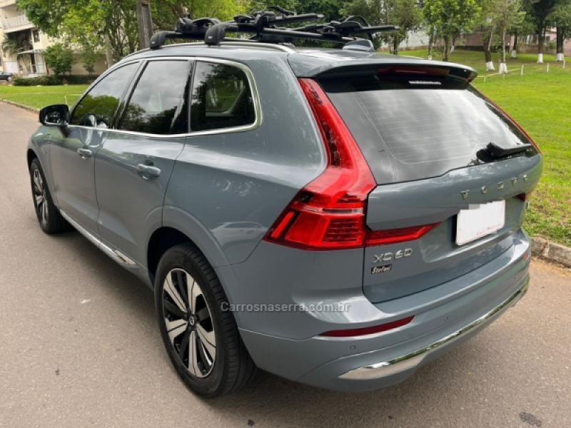 XC60 2.0 T8 RECHARGE PLUS AWD HIBRIDO 4P AUTOMÁTICO - 2023 - BENTO GONçALVES