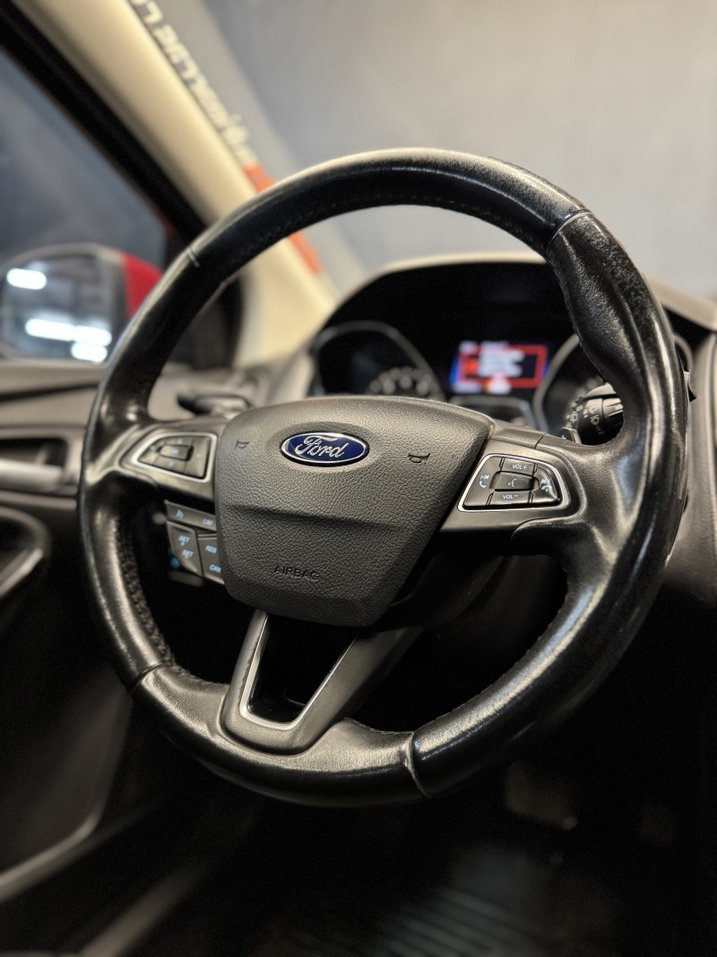 FOCUS 2.0 TITANIUM PLUS 16V FLEX 4P AUTOMÁTICO - 2016 - CAXIAS DO SUL