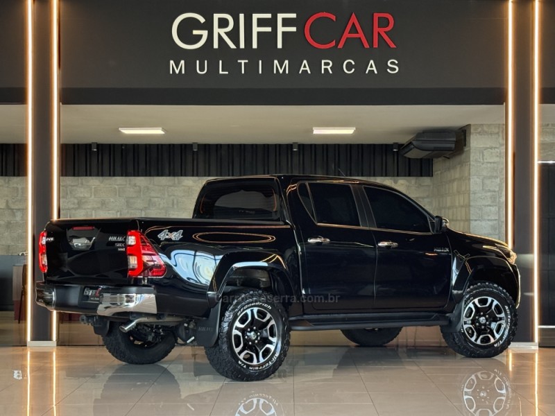 HILUX 2.8 SRX PLUS 4X4 CD TURBO DIESEL 4P AUTOMÁTICO - 2024 - DOIS IRMãOS