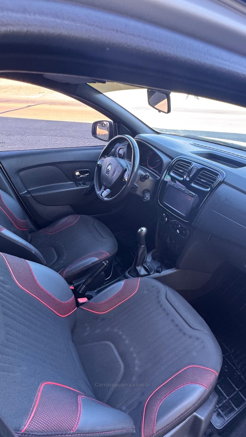 SANDERO 1.6 STEPWAY 8V FLEX 4P MANUAL - 2016 - CAXIAS DO SUL