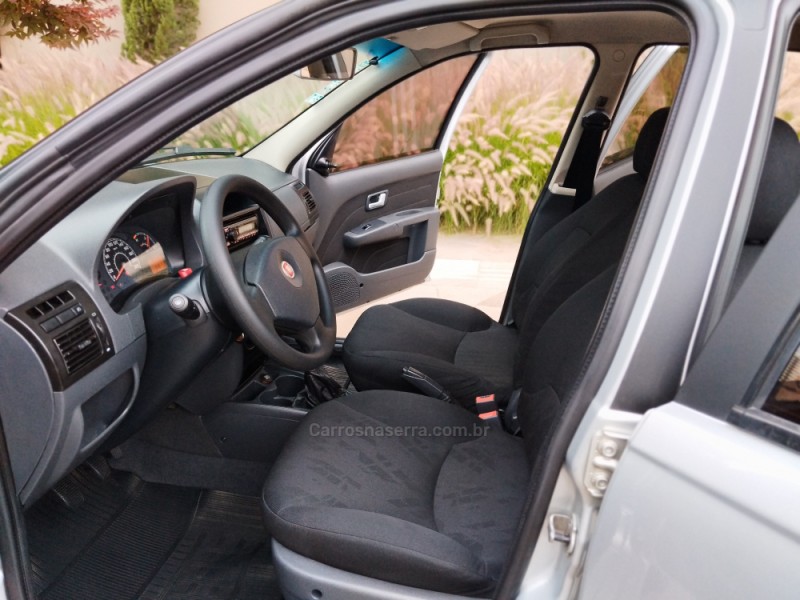 SIENA 1.0 MPI EL 8V FLEX 4P MANUAL - 2011 - FARROUPILHA