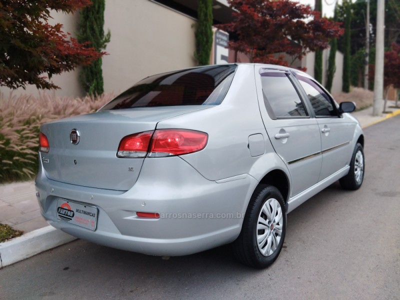 SIENA 1.0 MPI EL 8V FLEX 4P MANUAL - 2011 - FARROUPILHA
