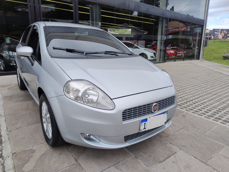 PUNTO 1.6 ESSENCE 16V FLEX 4P MANUAL - 2012 - CAXIAS DO SUL