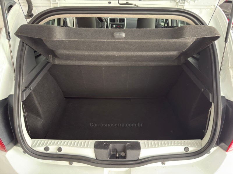 SANDERO 1.0 AUTHENTIQUE 16V FLEX 4P MANUAL - 2016 - NOVO HAMBURGO