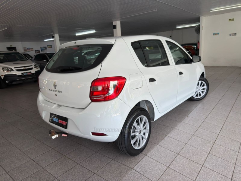 SANDERO 1.0 AUTHENTIQUE 16V FLEX 4P MANUAL - 2016 - NOVO HAMBURGO