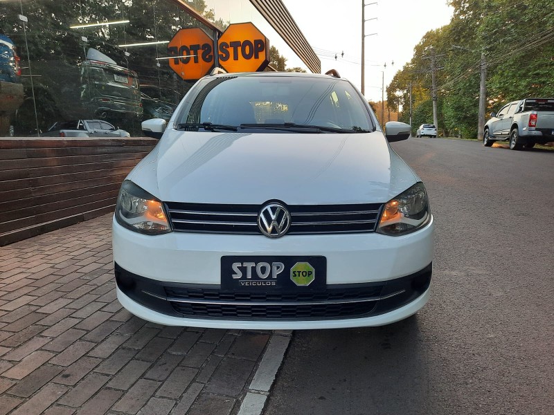 SPACEFOX 1.6 MI TREND 8V FLEX 4P MANUAL - 2014 - DOIS IRMãOS