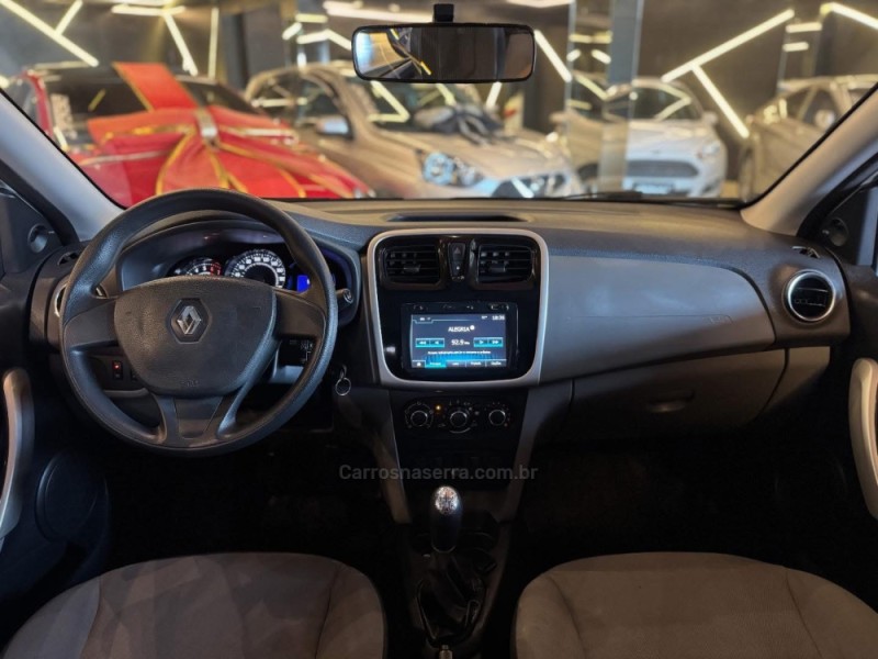 LOGAN 1.6 EXPRESSION 8V FLEX 4P MANUAL - 2018 - NOVO HAMBURGO