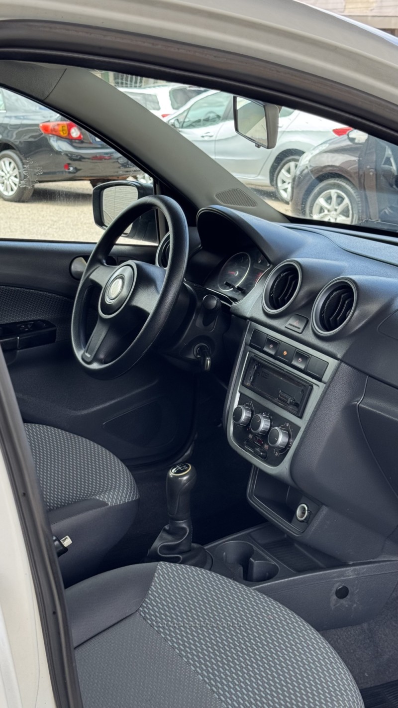 GOL 1.6 MI 8V FLEX 4P MANUAL G.V - 2012 - LAJEADO