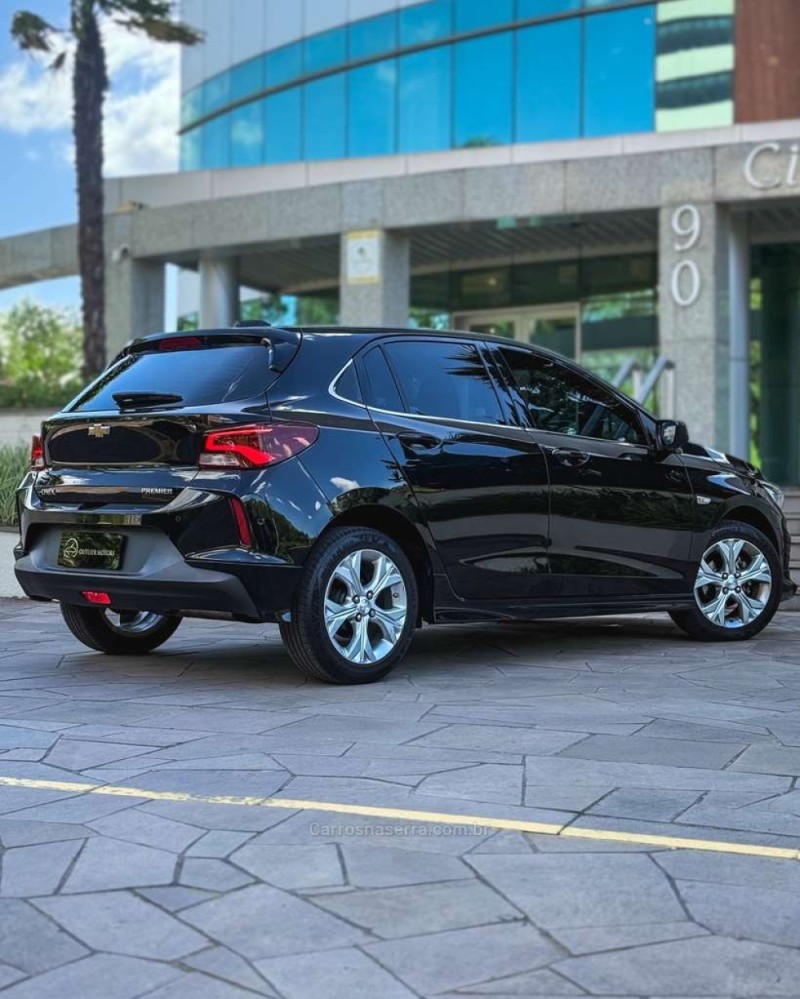 ONIX 1.0 PREMIER II 12V TURBO FLEX 4P AUTOMÁTICO - 2020 - NOVO HAMBURGO