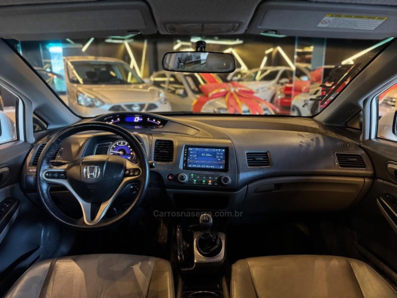 CIVIC 1.8 LXL 16V FLEX 4P MANUAL - 2011 - NOVO HAMBURGO