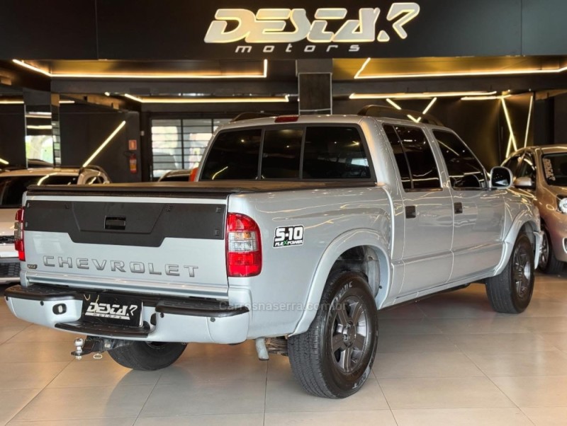 S10 2.4 ADVANTAGE 4X2 CD 8V FLEX 4P MANUAL - 2009 - NOVO HAMBURGO