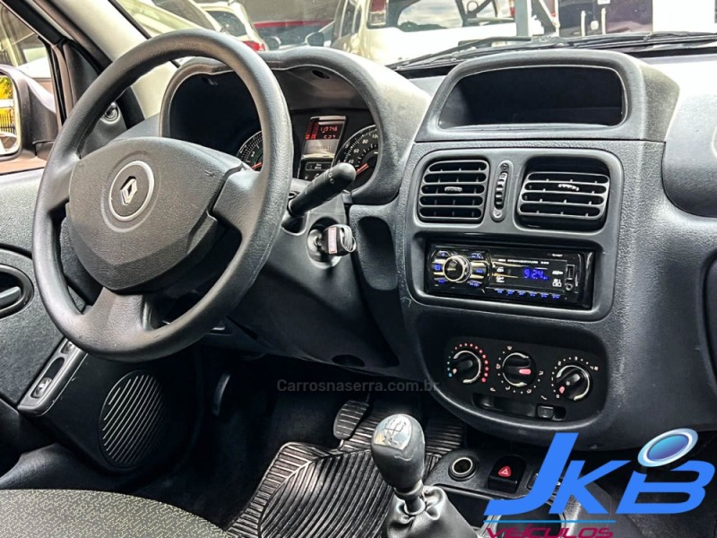 CLIO 1.0 EXPRESSION 16V FLEX 4P MANUAL - 2014 - NOVO HAMBURGO